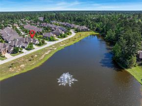 15 S Lochwood Way, Tomball TX 77375