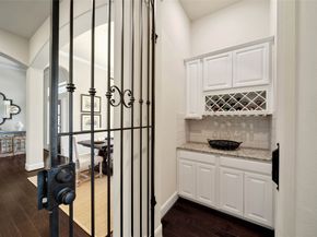 15 S Lochwood Way, Tomball TX 77375