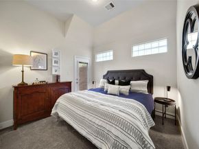 15 S Lochwood Way, Tomball TX 77375