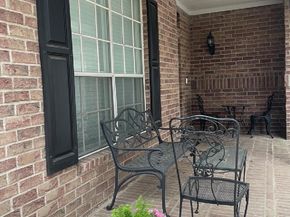 1615 Lakeside Enclave Drive, Houston TX 77077