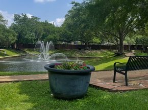 1615 Lakeside Enclave Drive, Houston TX 77077