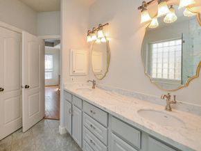 1615 Lakeside Enclave Drive, Houston TX 77077