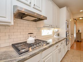 1615 Lakeside Enclave Drive, Houston TX 77077