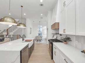 925 Fisher Street C, Houston TX 77018