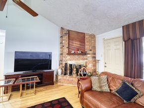3446 Cheaney Drive, Houston TX 77066