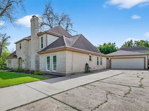 1214 Bittersweet Drive, Richmond TX 77406
