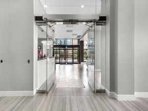 5150 Hidalgo Street 202, Houston TX 77056