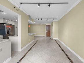 5150 Hidalgo Street 202, Houston TX 77056