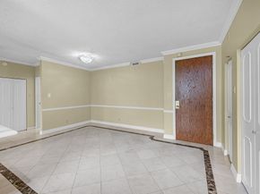 5150 Hidalgo Street 202, Houston TX 77056