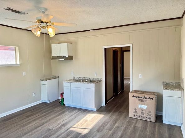 6636 Sherman Street, Houston TX 77011