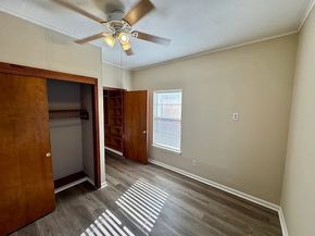 6636 Sherman Street, Houston TX 77011