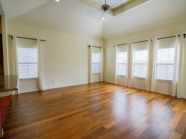 6047 Yale Street, Houston TX 77076