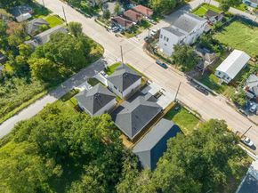 3735 Mainer Street, Houston TX 77021