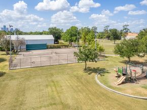 908 Northwood Street, Houston TX 77009