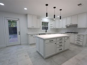 4839 Mcdermed Drive, Houston TX 77035