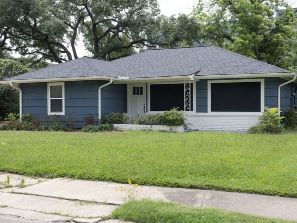 811 Sara Rose Street, Houston TX 77018