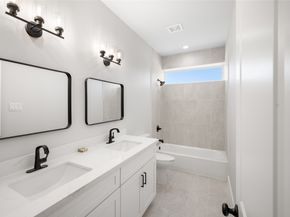 921 East 38th Street, Houston TX 77022