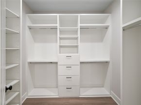 921 East 38th Street, Houston TX 77022