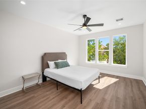 921 East 38th Street, Houston TX 77022