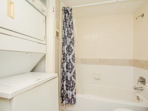 8519 Hearth Boulevard 26, Houston TX 77054