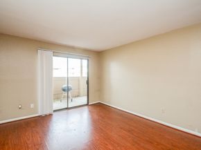 8519 Hearth Boulevard 26, Houston TX 77054