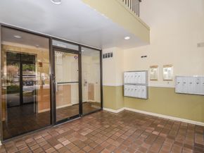 8519 Hearth Boulevard 26, Houston TX 77054