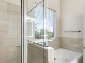 901 Mckinney Park Lane, Houston TX 77003