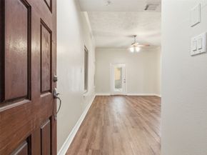 901 Mckinney Park Lane, Houston TX 77003