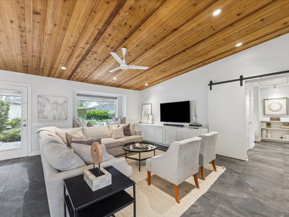 5718 Jackwood Street, Houston TX 77096