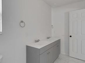 990 Wall Street, Houston TX 77088
