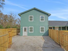 990 Wall Street, Houston TX 77088