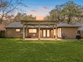 5934 Willowbend Boulevard, Houston TX 77096