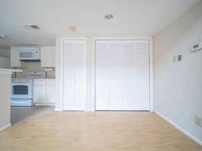 2300 Old Spanish Trail 2095, Houston TX 77054