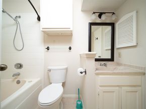 2300 Old Spanish Trail 2095, Houston TX 77054