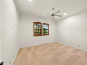 83 Lakeside Green, The Woodlands TX 77382