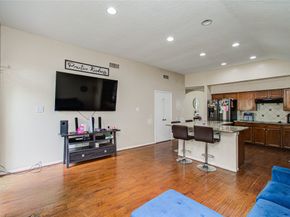 8622 Sparkling Springs Drive, Houston TX 77095