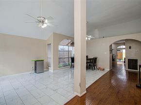 8622 Sparkling Springs Drive, Houston TX 77095