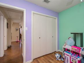 8622 Sparkling Springs Drive, Houston TX 77095