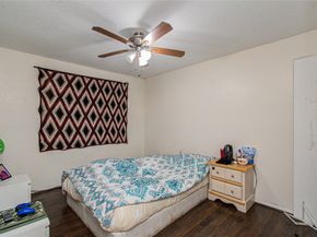 8622 Sparkling Springs Drive, Houston TX 77095