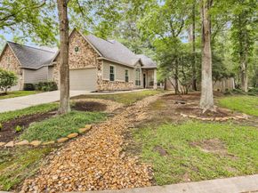 18 Endor Forest Place, The Woodlands TX 77382