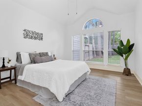 18 Endor Forest Place, The Woodlands TX 77382
