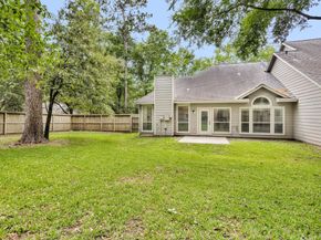 18 Endor Forest Place, The Woodlands TX 77382