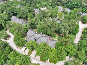 18 Endor Forest Place, The Woodlands TX 77382