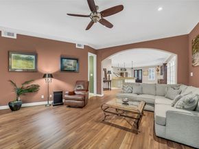6317 Riverview Way, Houston TX 77057