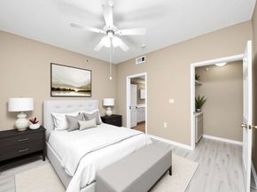 2400 Mccue Road 333, Houston TX 77056