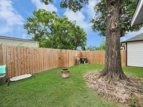 13826 Northlake Drive, Houston TX 77049