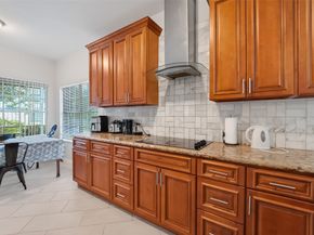 12727 Ashford Knoll Drive, Houston TX 77082