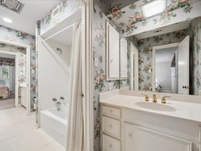 515 Hunterwood Drive, Houston TX 77024