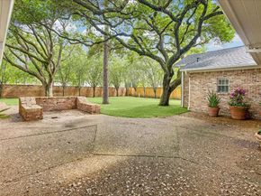515 Hunterwood Drive, Houston TX 77024
