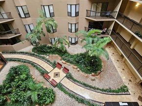661 Bering Drive 407, Houston TX 77057